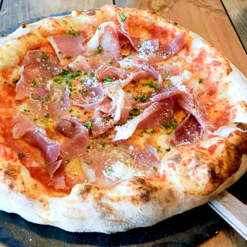 生ハムのピッツァ(ラ・フレスカ（LA FRESCA）)