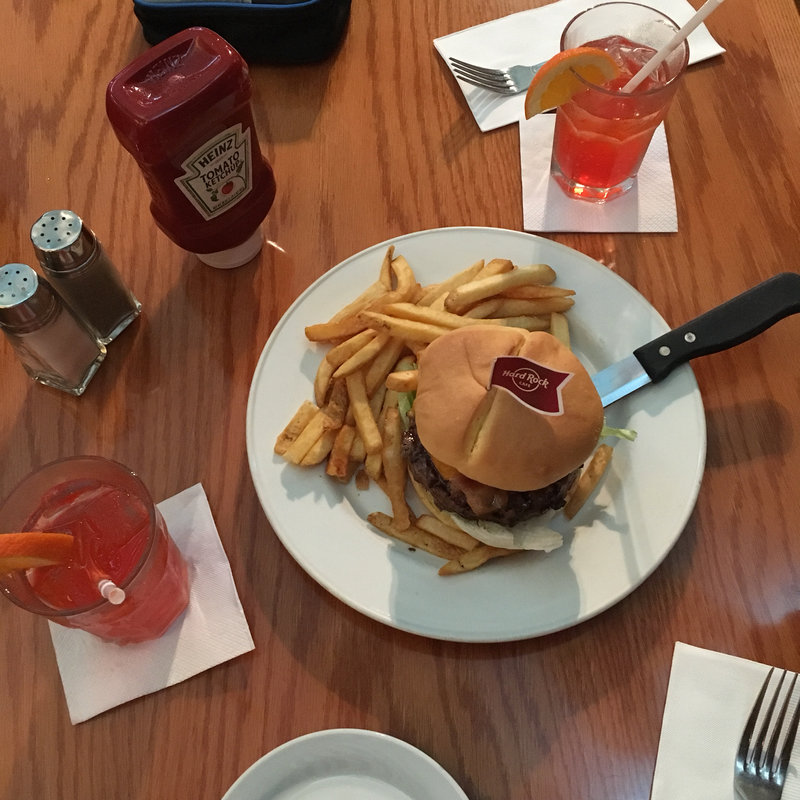 オリジナルハンバーガー(Hardrock cafe)