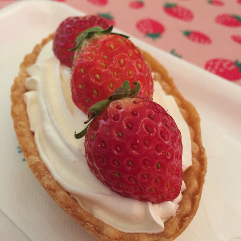 イチゴのボート(馬車道十番館)