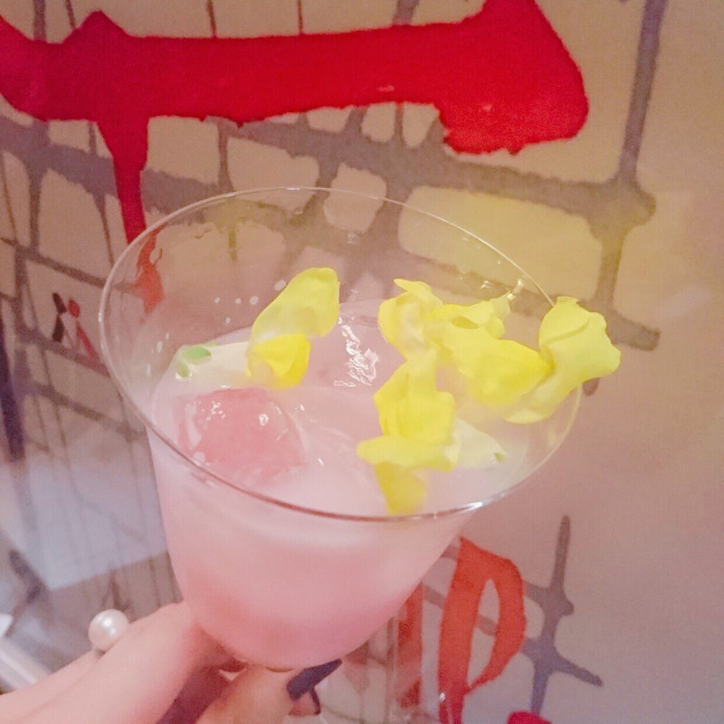 ひなぎく(八月の鯨)