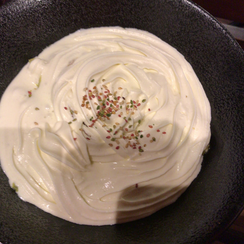 白いカレー蕎麦は食べ物！？(さーどぷれいす 和ビストロほたる)