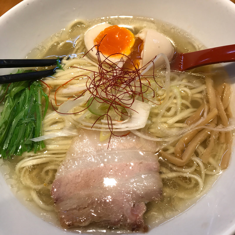 香彩鶏だし  味玉塩ラーメン(麺屋 翔 品川店 )