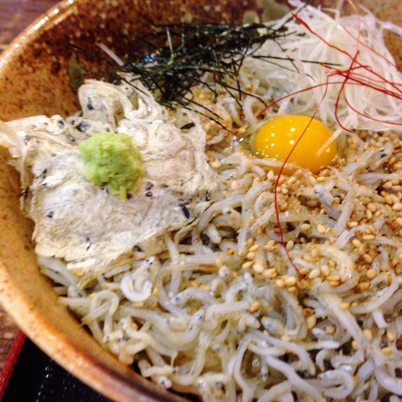 釜揚げしらす丼(ちりめん・しらす専門店 凪 （なぎ）)