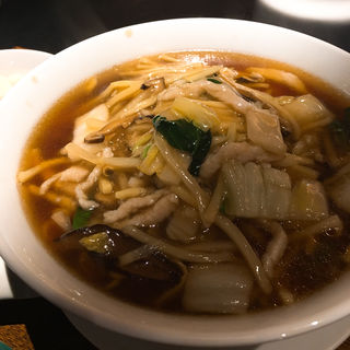 豚肉細切り肉そば(新亜飯店千駄ケ谷店)