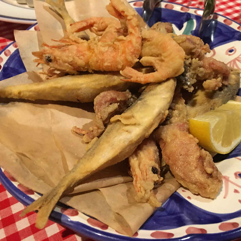 魚介のフリット(リングラッツェ)