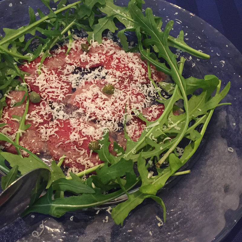 生肉のカルパッチョ(CAPRICCI)