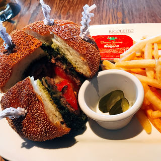 ポパイバーガー(RIGOLETTO BAR AND GRILL)