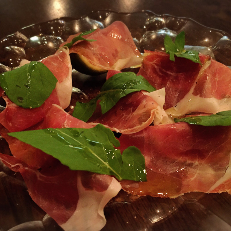 糸島産高橋農園のねっとり甘いイチジクとパルマ産生ハム(Osteria Vino PORCO ROSSO（ポルコロッソ）)