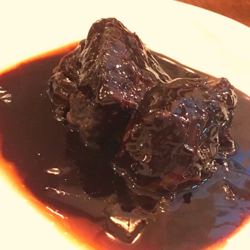 牛ほほにくの赤ワイン煮(サンマロ （St.Ｍalo）)