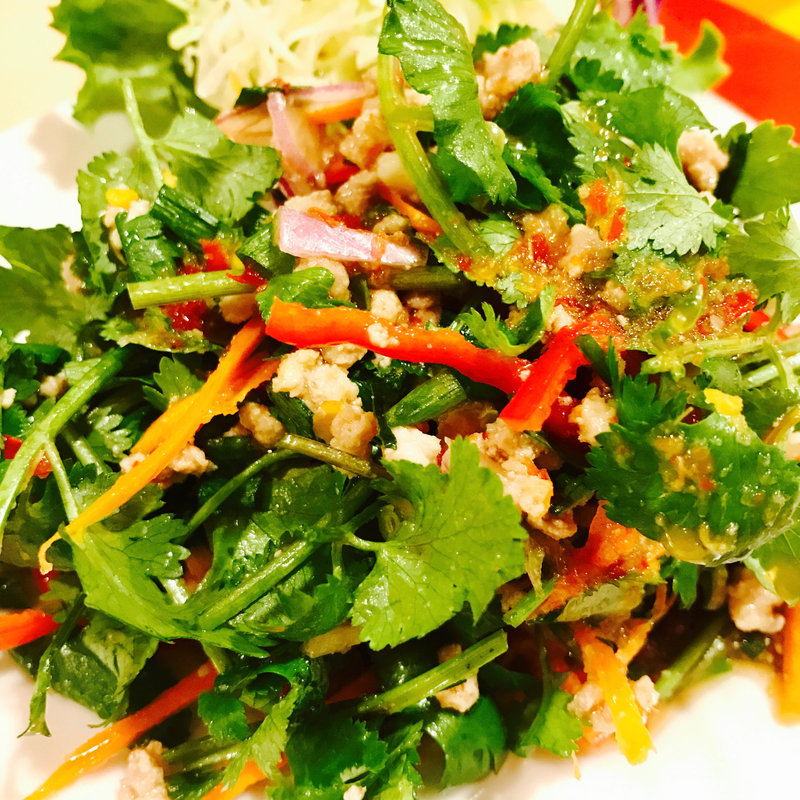 ヤムパクチー(サバイディー)