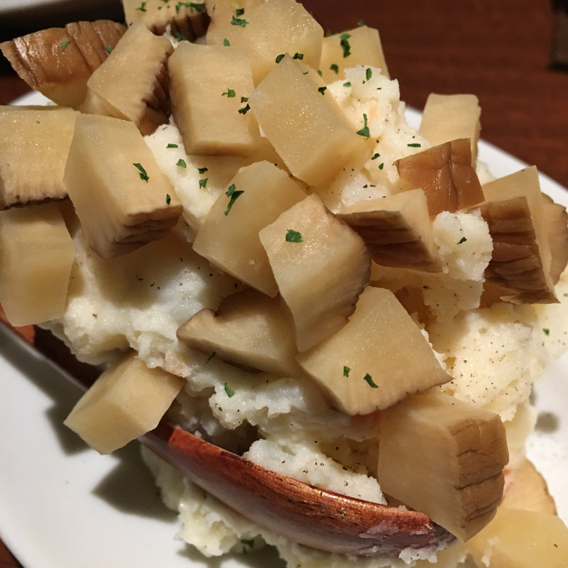 いぶりがっこポテトサラダ(肉バル 豚バコ 赤坂)