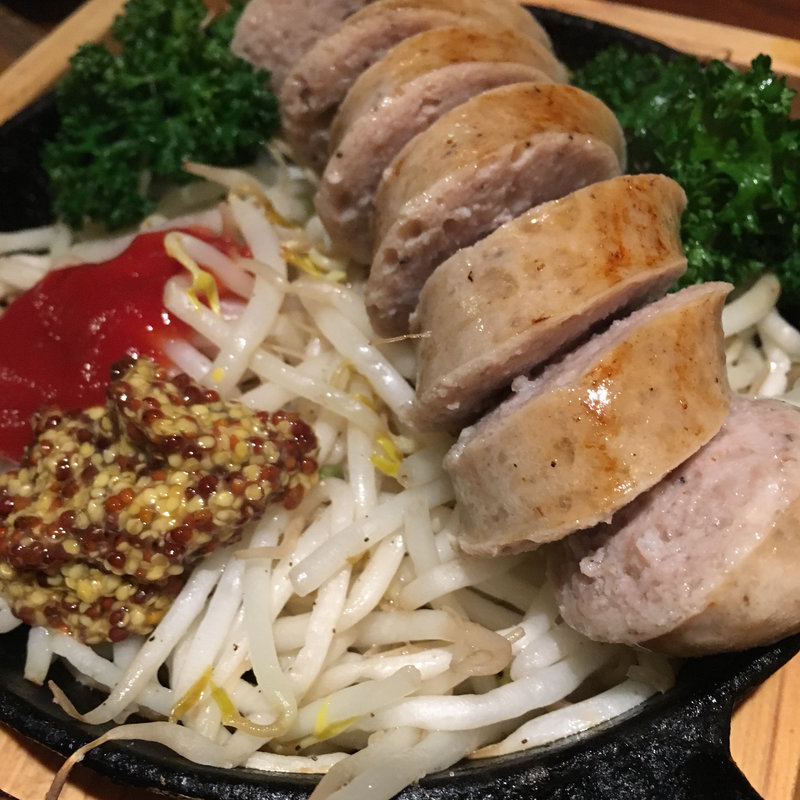 オレの手作りソーセージ(肉バル 豚バコ 赤坂)