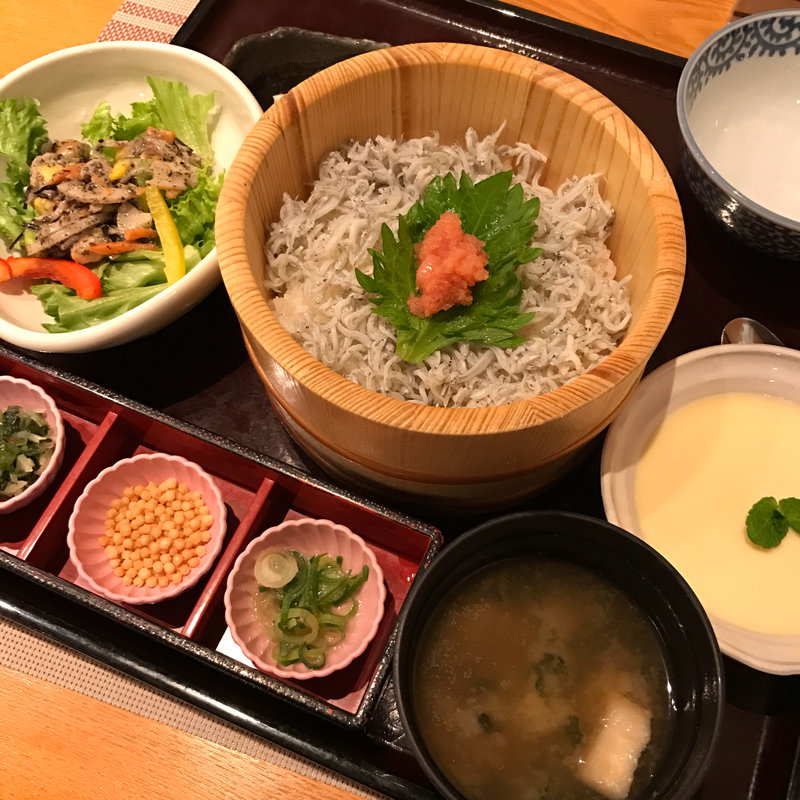 しらすおひつごはんセット(四六時中 なんば店 )