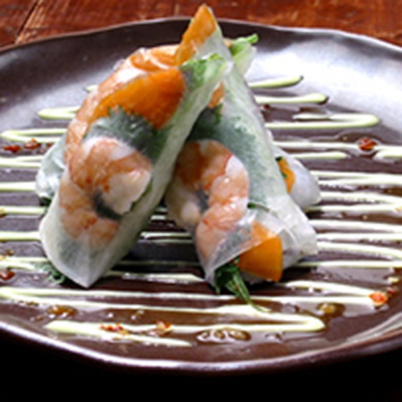 海老とスモークサーモンの生春巻き(Owl＜＜＜dining*bar （アウルダイニングバー）)