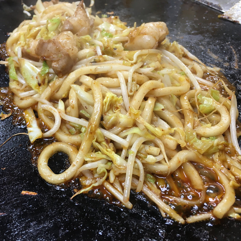 ホルモン焼きうどん(花門S （エス）)