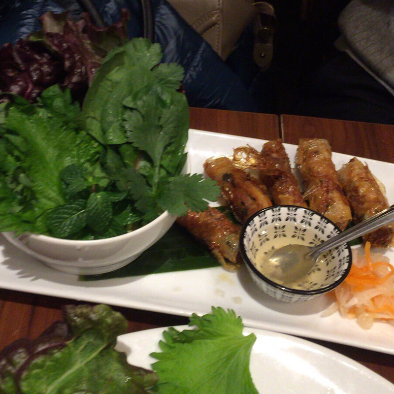 揚げ春巻き(亜細亜的バル Xinchao （シンチャオ）)