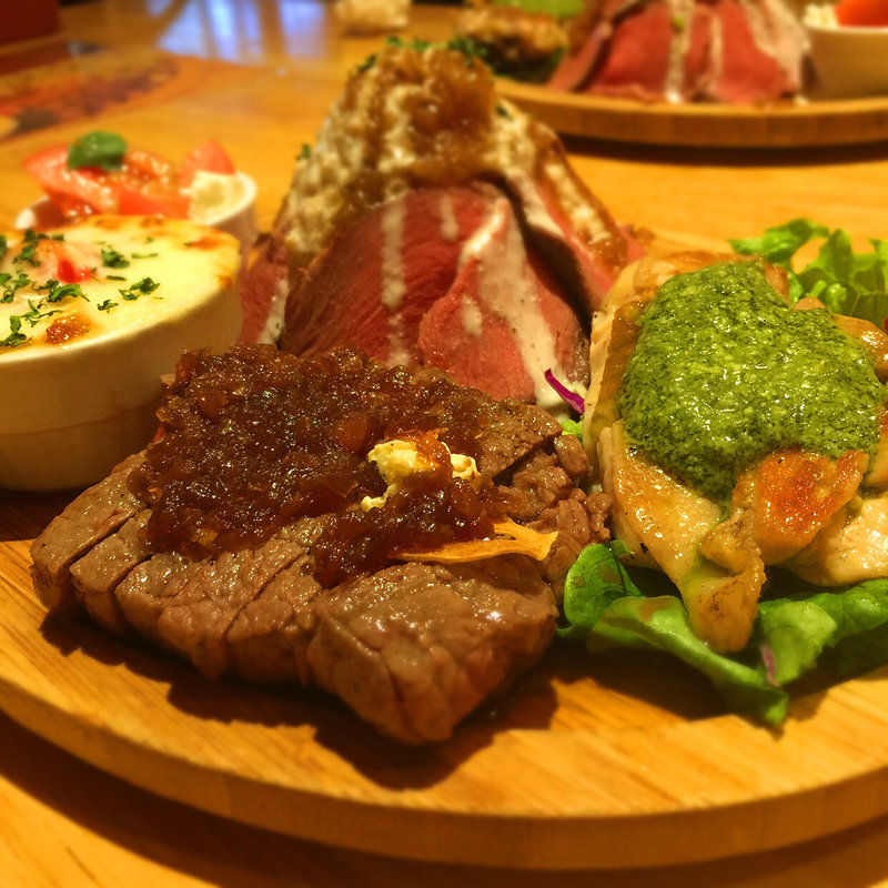 肉屋のランチプレート 限定5食(タベスギータ )