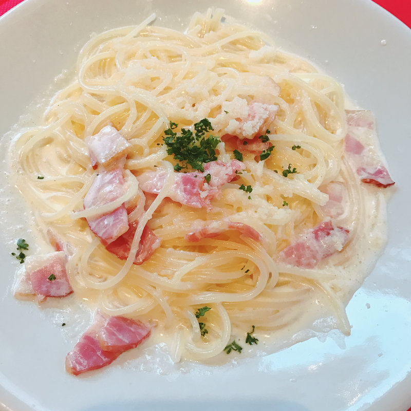 ②ベーコンのクリームソース    ＜クリーム味＞(トラットリア・オゼール )