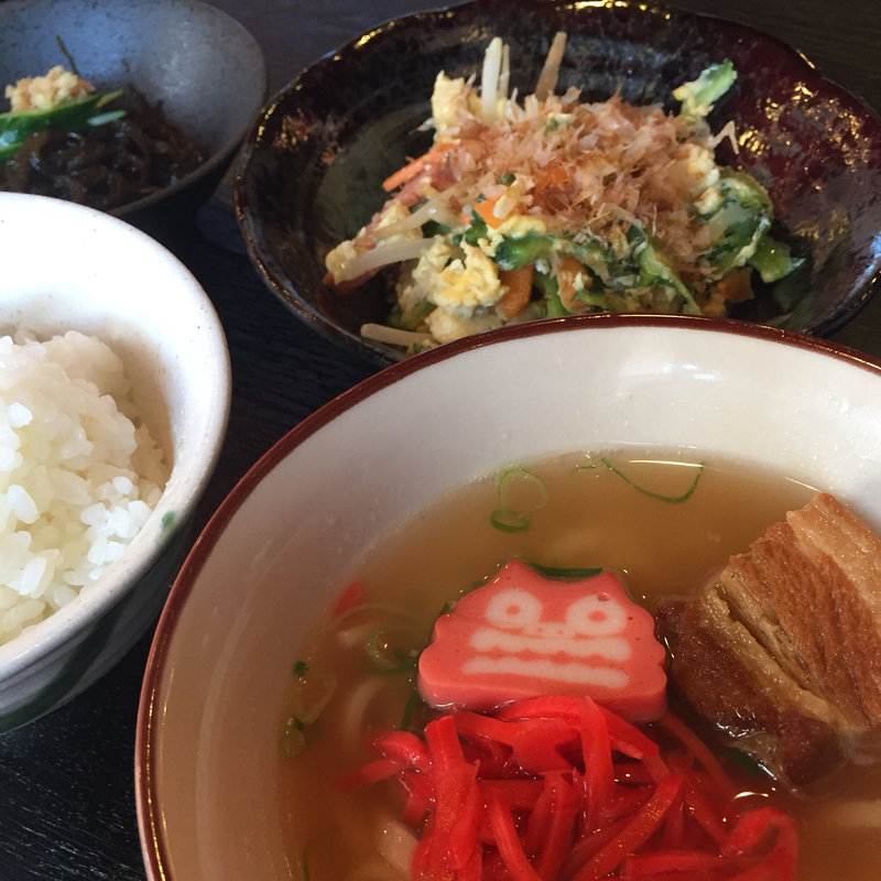 いちゃりば定食(沖縄民謡居酒屋 いちゃりばちょーでー)
