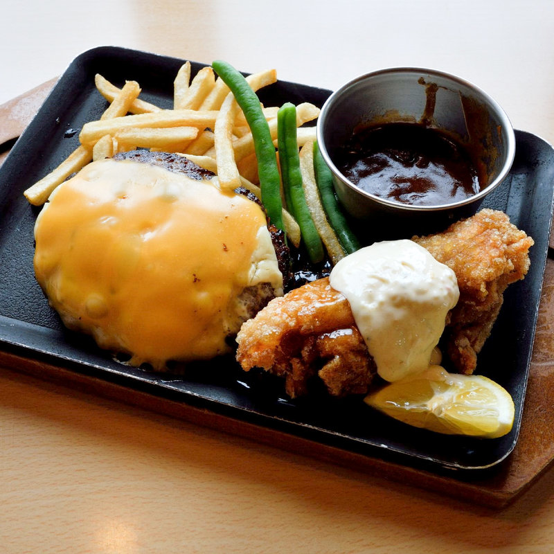 チェダーハンバーグ＆チキン南蛮(ジョイフル 三名店 )