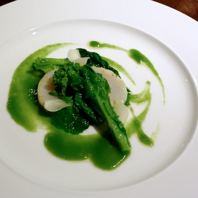 タイラギ貝と菜の花のソテー(Azale （アザレ）)