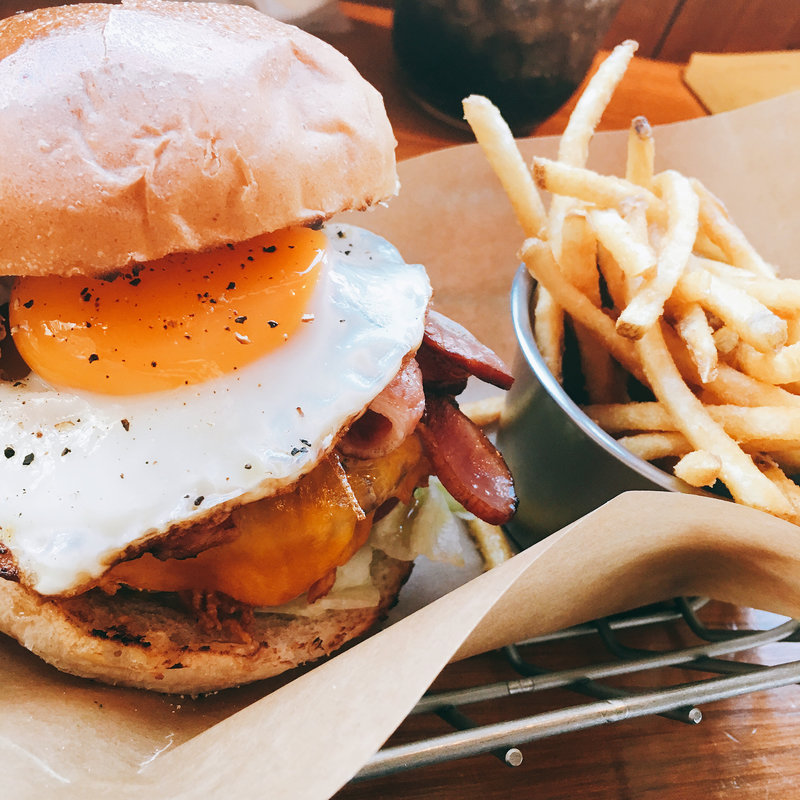 ベーコンチーズバーガー(J.S. BURGERS CAFE 原宿店)