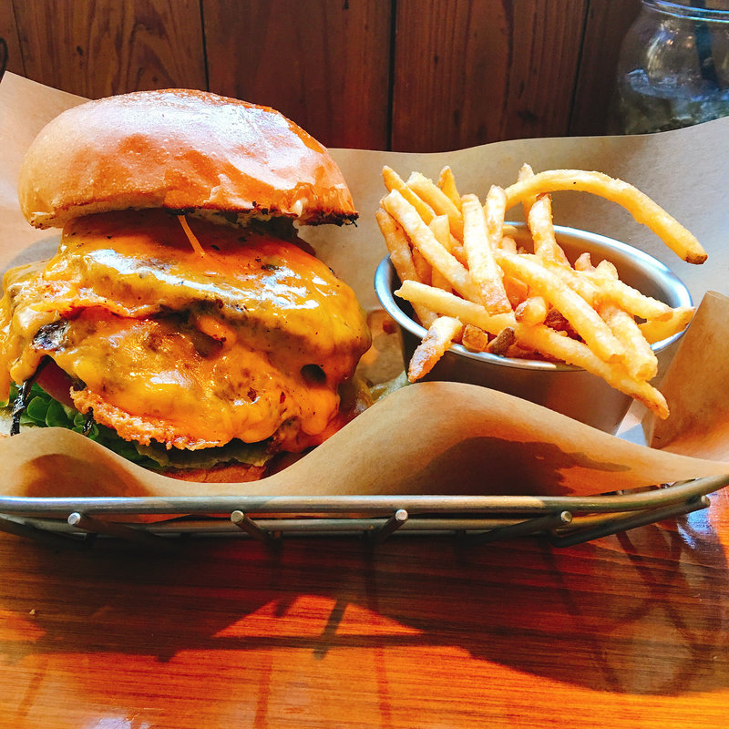 ダブルチーズバーガー(J.S. BURGERS CAFE 原宿店)
