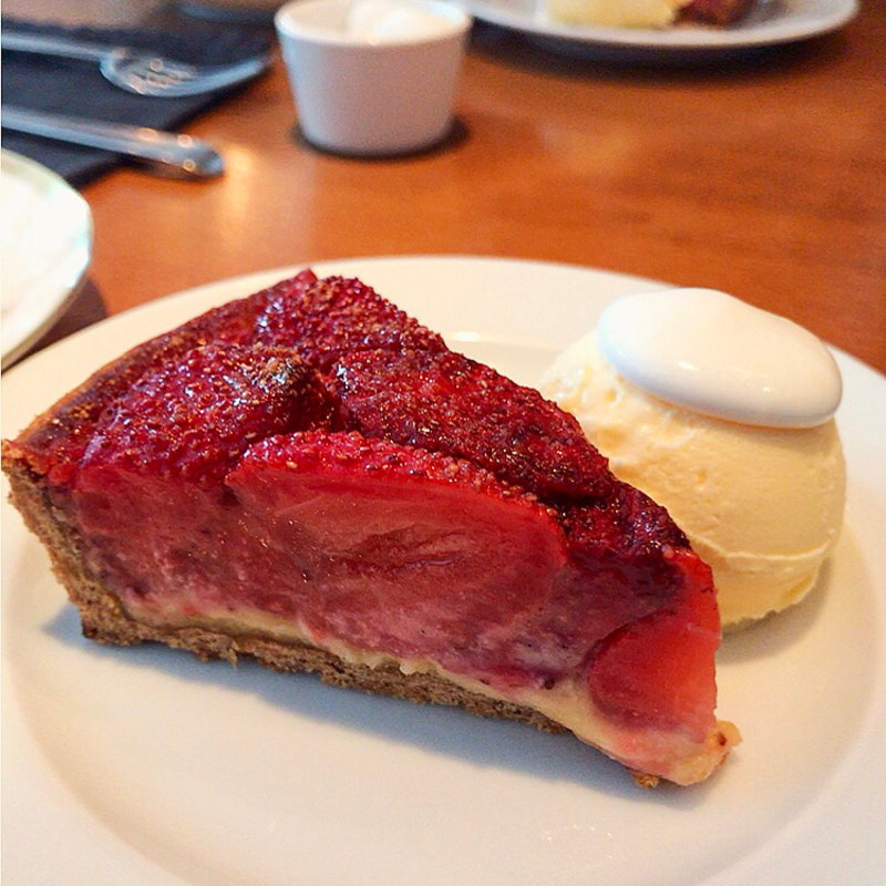 焼きイチゴタルト(カフェ ドゥ レント)