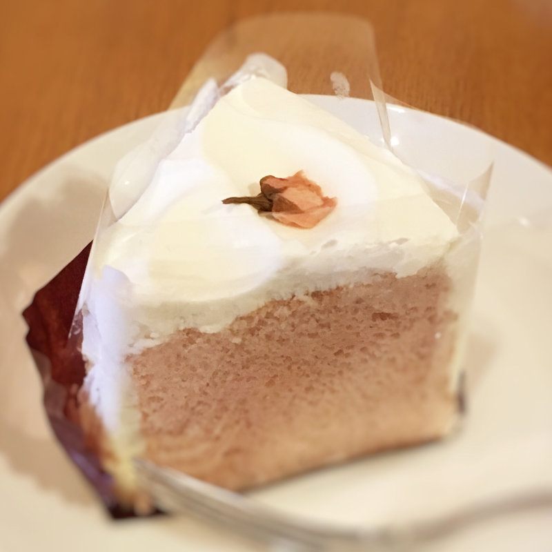さくらシフォンケーキ(スターバックスコーヒー 福岡赤坂門店)
