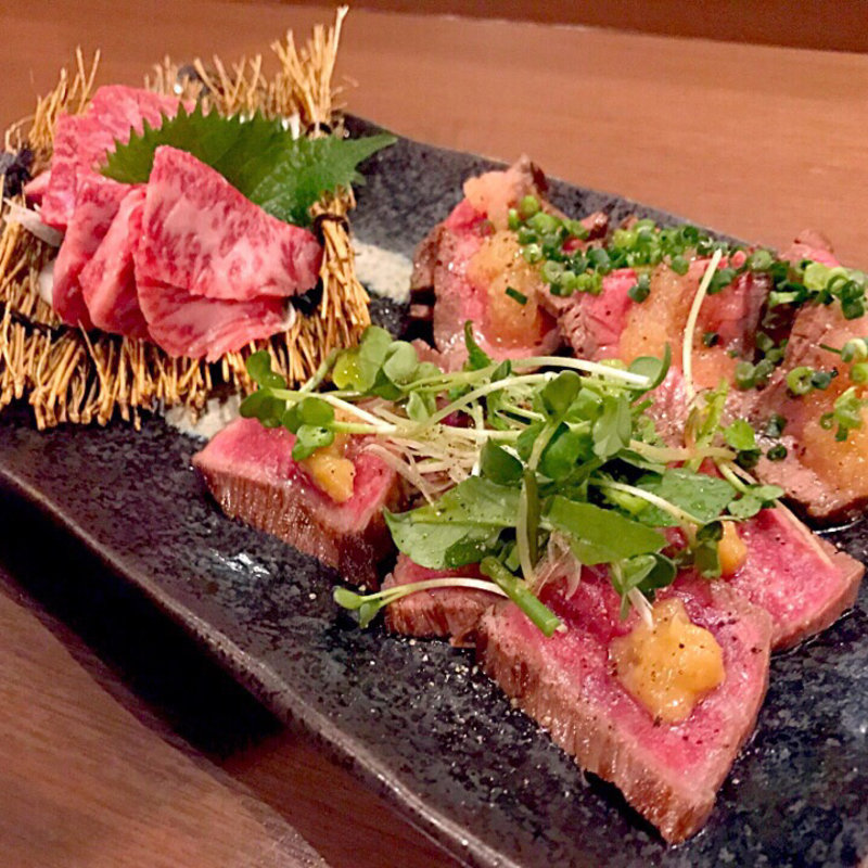 肉刺し盛り合わせ(四一一 （ヨイチ）)