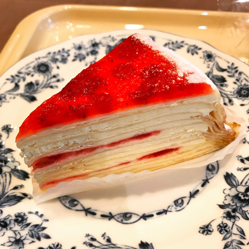苺とマスカルポーネのミルクレープ(ドトールコーヒーショップリエッタ綾瀬店)
