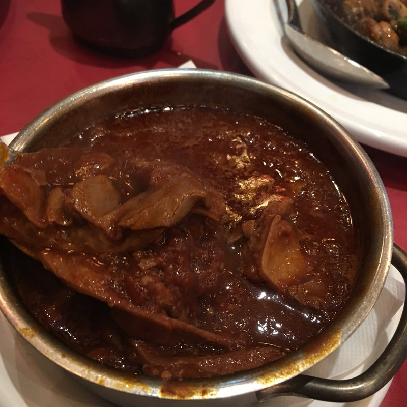 牛モツ赤ワイン煮(モスクワ)