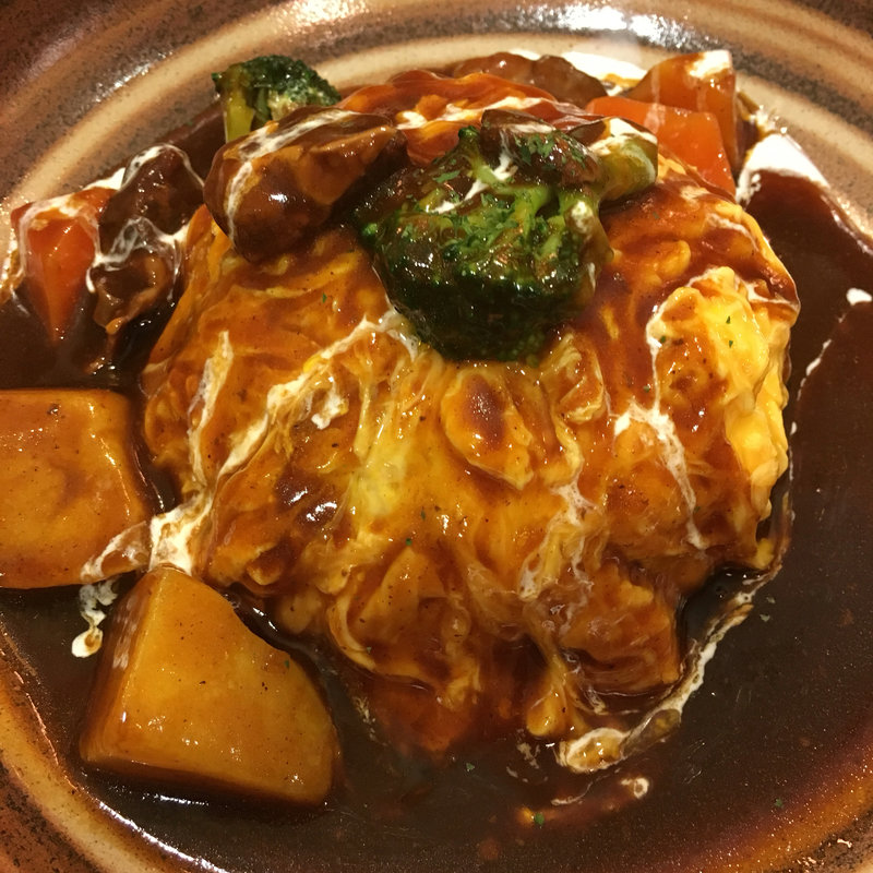 ビーフシチューオムライス(おむらいす亭 兵庫イオン明石店)