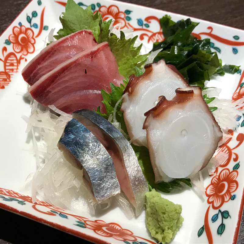 お造りの盛り合わせ(そば居酒屋 満月 栄店)