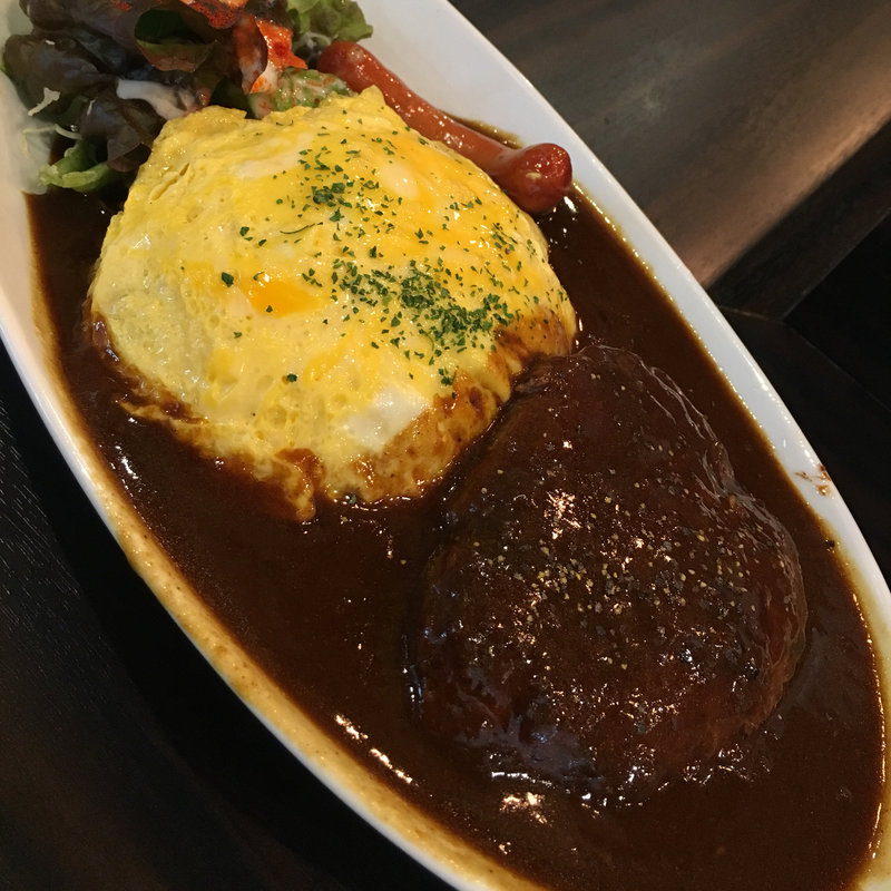 オムカレーバーグ(十割牛肉 新橋バーグ)