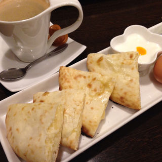 チーズナン(スマイルカフェ（smile cafe）)