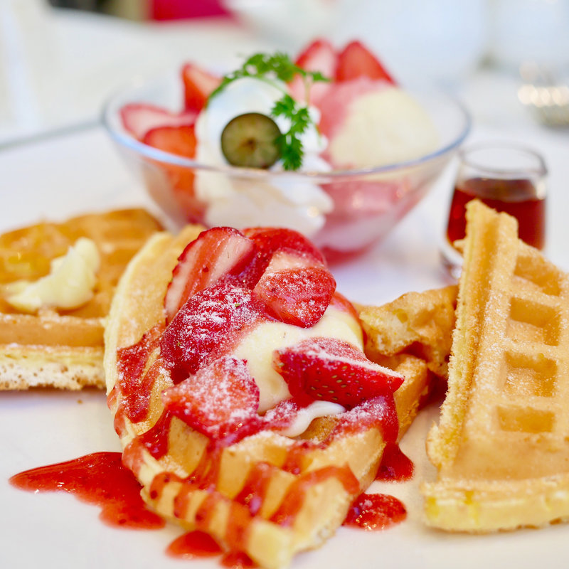 苺のワッフル(タカノフルーツパーラー 京急上大岡店)