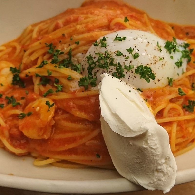 小海老のトマト味　マスカルポーネと温玉添え(ワンルームカフェ （one room cafe）)