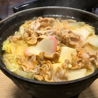キムチ鍋(めし 鈴谷)
