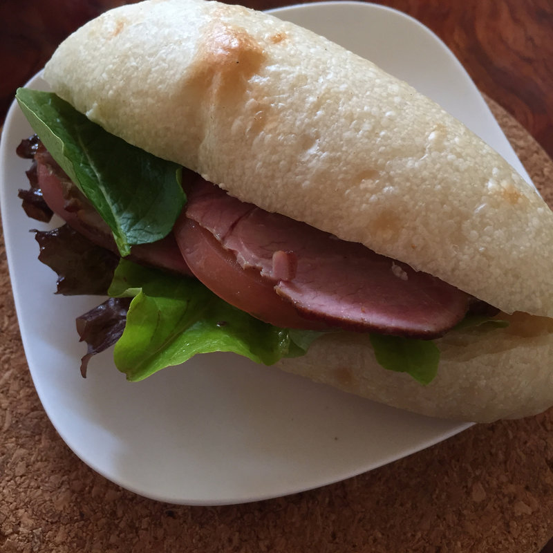 自家製スモークのサンド(パヴェナチュール)