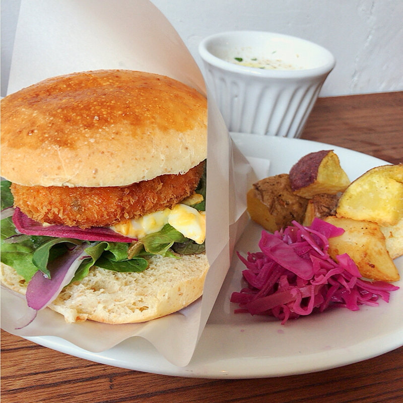 ズワイガニのクリームコロッケバーガー(CORNELL(コーネル))