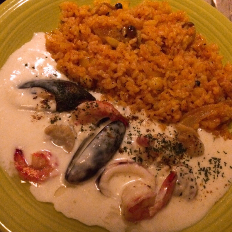 シーフードジャンバラヤ(コモド キャンティーナ)