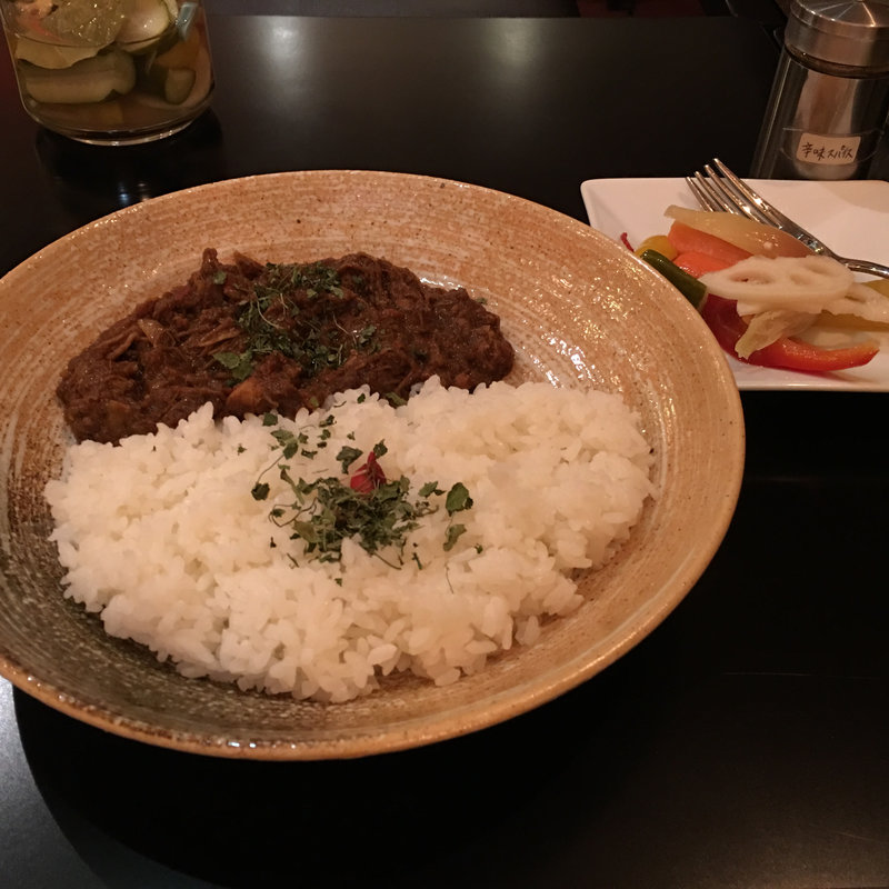 鶏と生姜の煮込み薬膳カレー(麻布十番 BAR 新海)