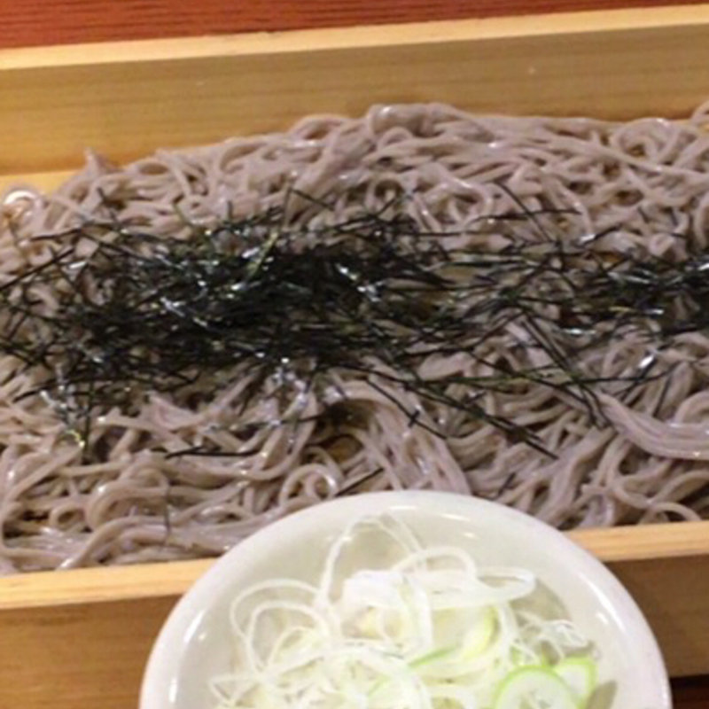 北海道産 石臼挽き生蕎麦(三間堂 丸の内店 （さんげんどう）)
