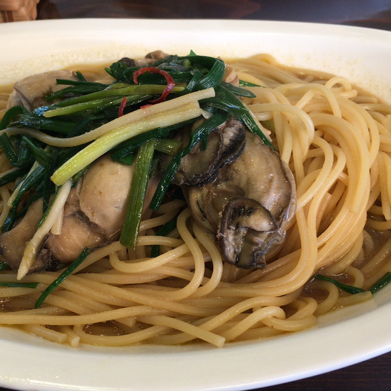 牡蠣のペペロンチーノ(にはち)