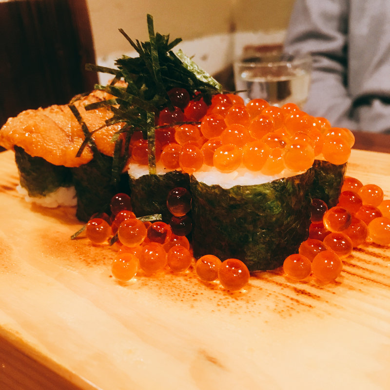 国内・海外に人気の大阪の観光地！北新地で見つけた美味しいお寿司