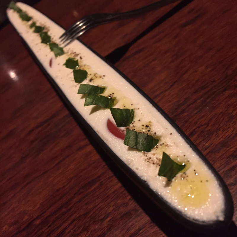 フルーツトマトとリコッタチーズのカプレーゼ(スパイラル （Spiral）)