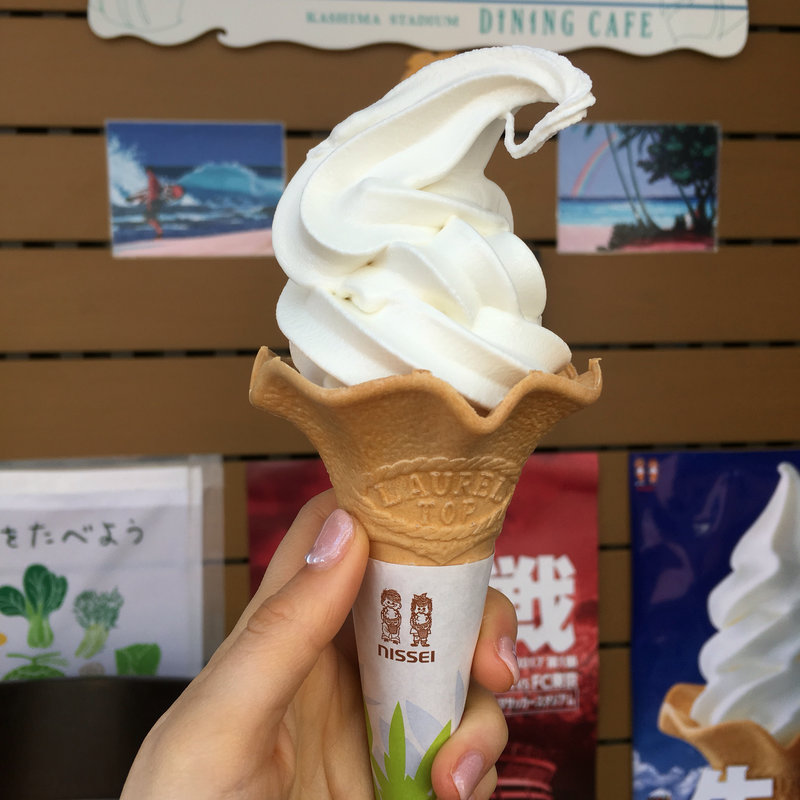 生乳ソフトクリーム(MAHALO )