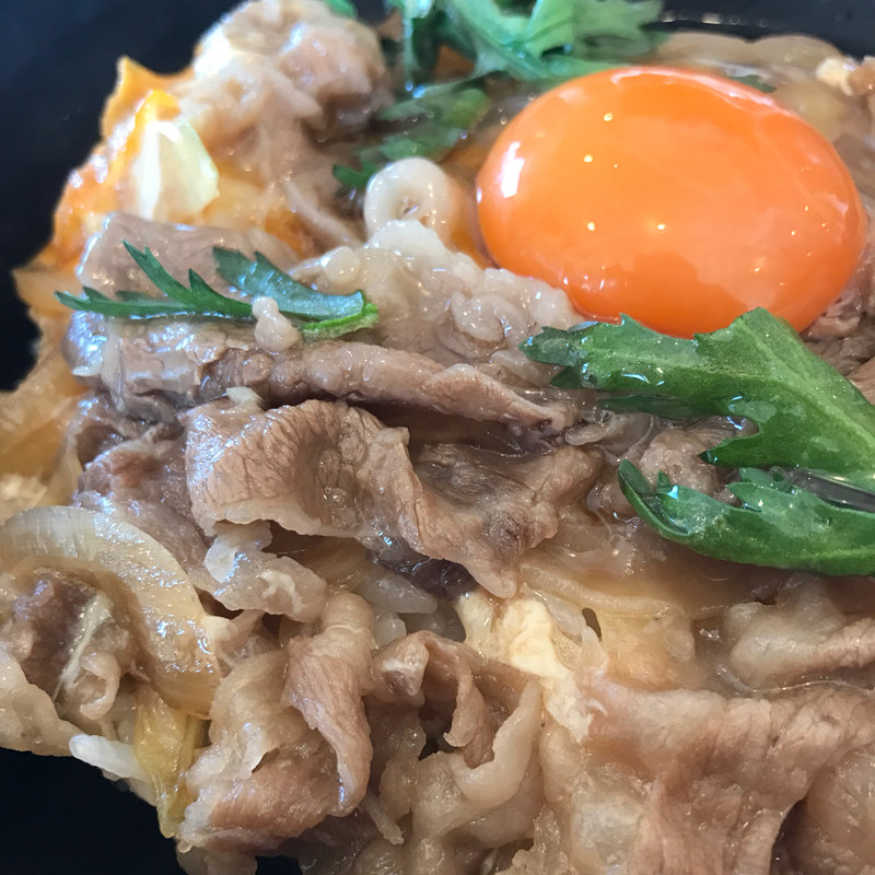 和牛すき丼(無添さぬきめん あじ豊'')