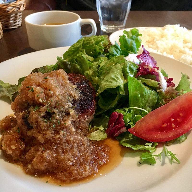 和牛ハンバーグステーキ 和風おろしポン酢ダレ(EMMA LOUNGE)